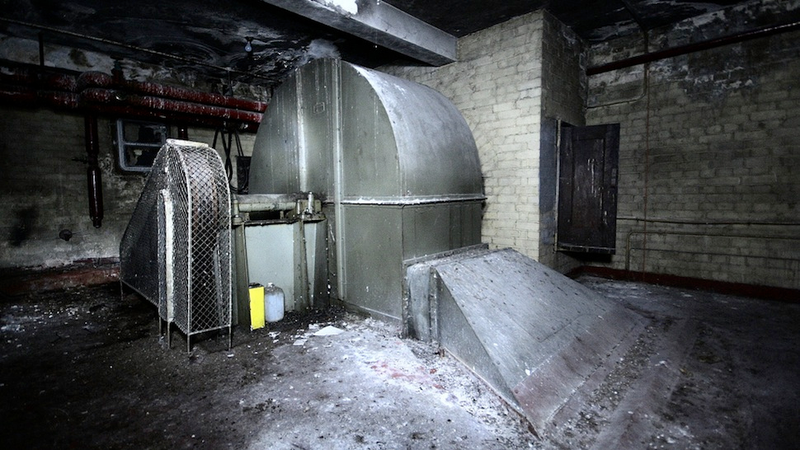 Illustration for article titled Gorgeous Old Movie Theaters That Have Fallen Into Ruin